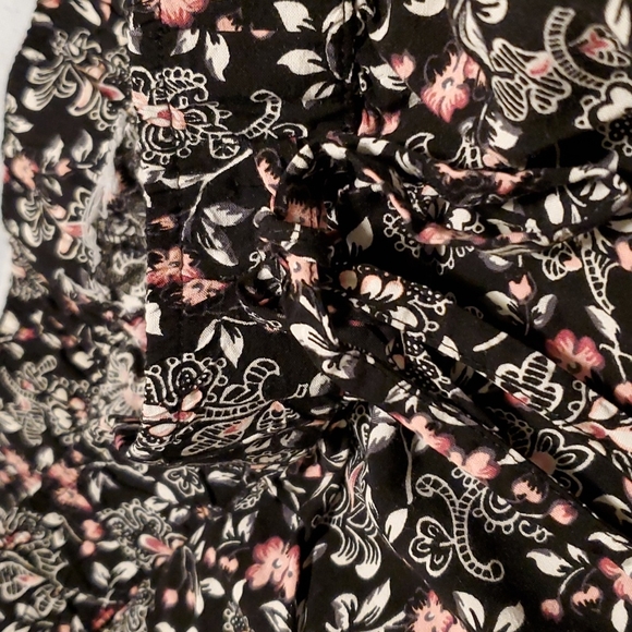 Floral pants - Picture 2 of 4